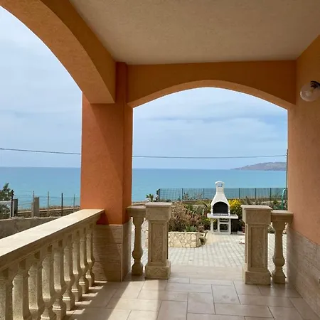 Carrubella Santa Zita Bed & Breakfast